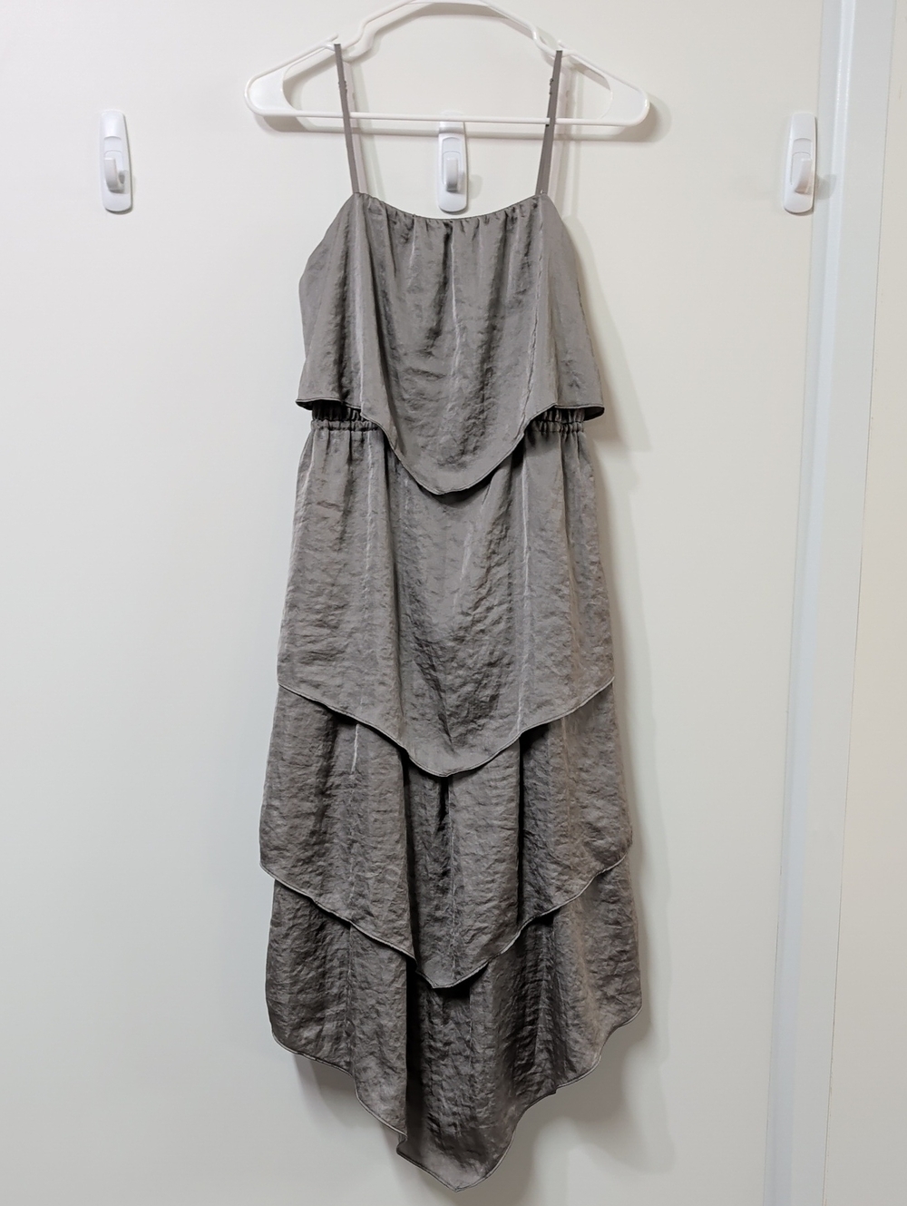 Banana Republic Tiered Ruffle Satin High-Low Maxi Dress Size 2